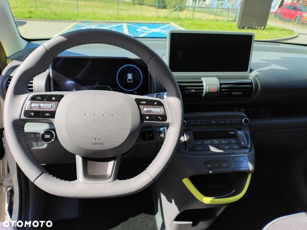 Hyundai Inster 49kWh Cross - 13