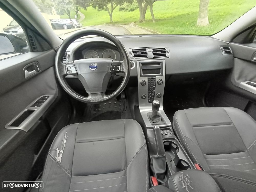 Volvo S40 1.6 D Nível 3 - 14