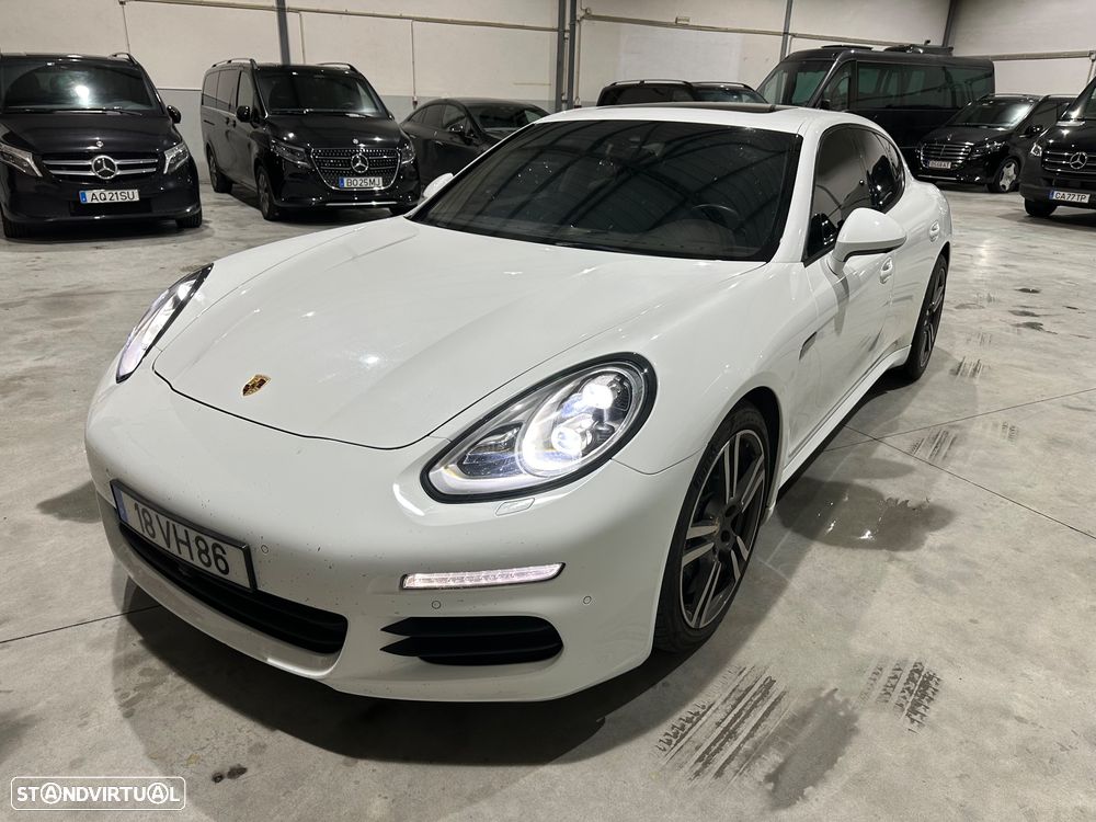 Porsche Panamera Platinum Edition - 1