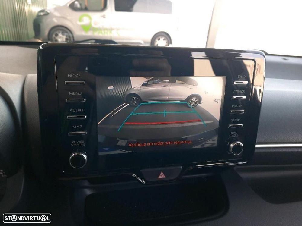 Toyota Yaris 1.5 HDF Comfort Plus - 6