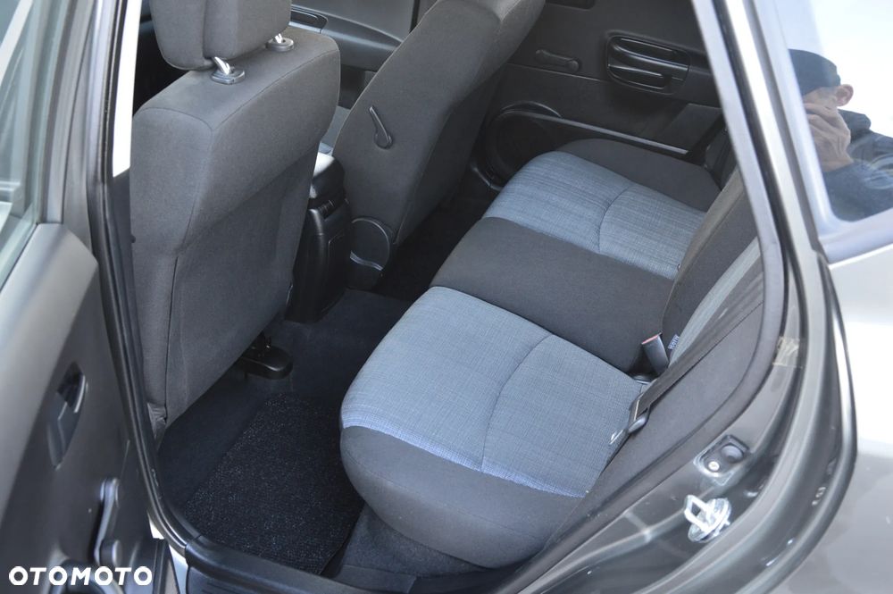 Kia Ceed 1.4 CVVT Dream-Team Edition - 9