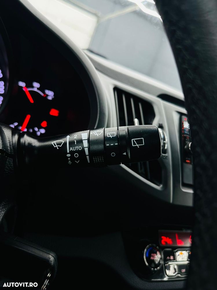 Kia Sportage 1.7 CRDI 2WD Spirit - 29