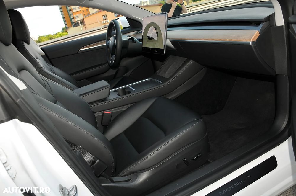 TESLA Model 3 2022 — imagine 6