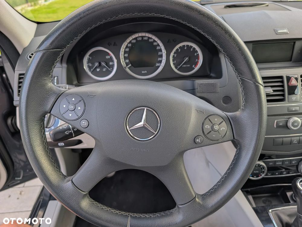 Mercedes-Benz Klasa C 180 Kompressor - 13