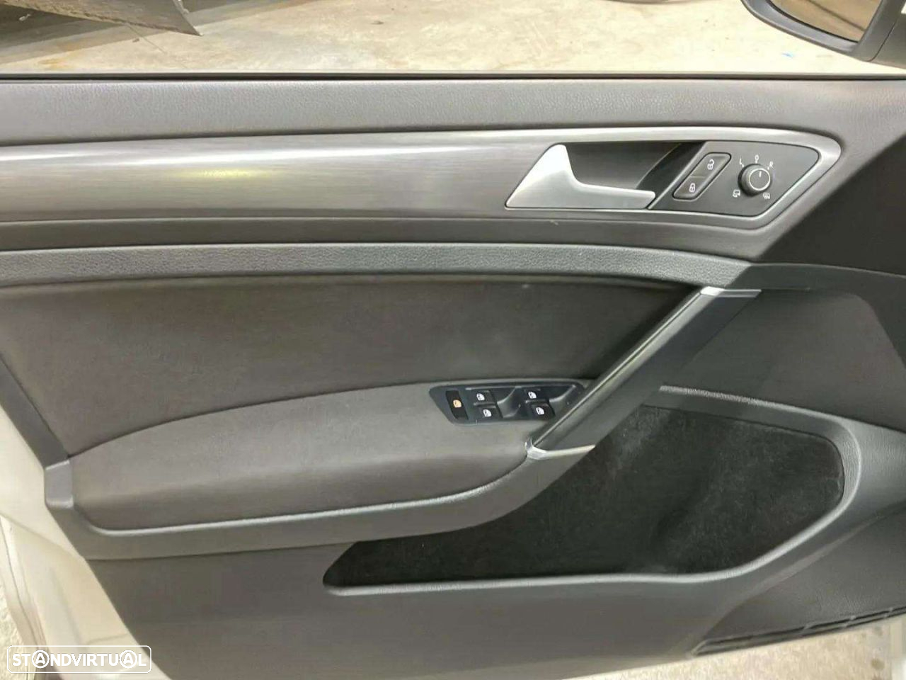 VW e-Golf AC/DC - 21