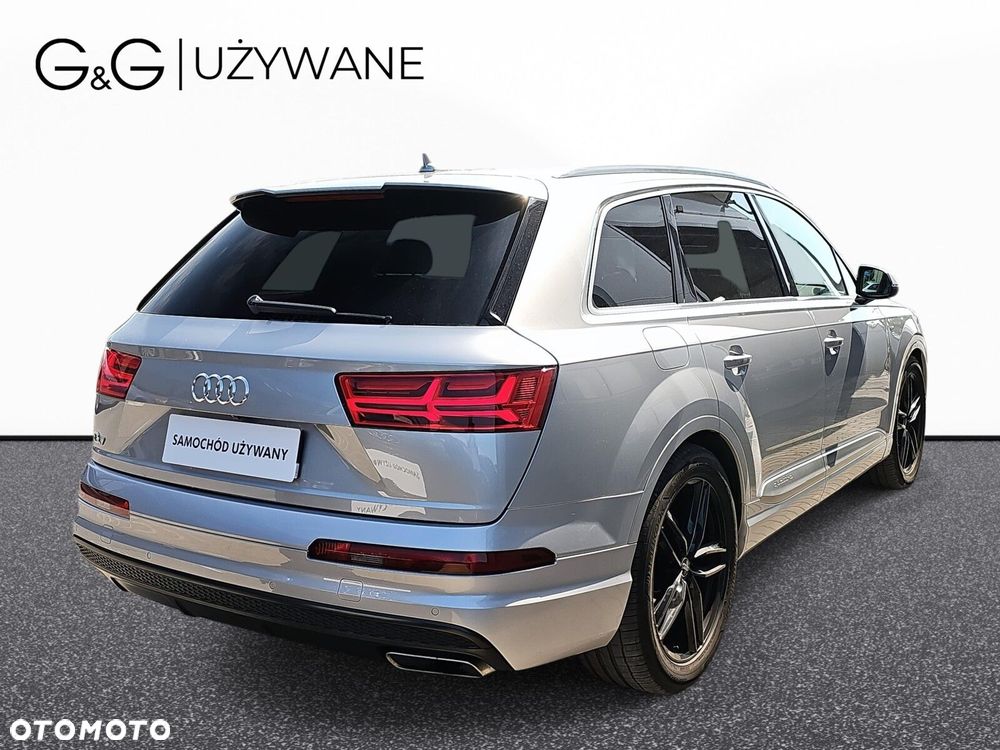 Audi Q7 - 6