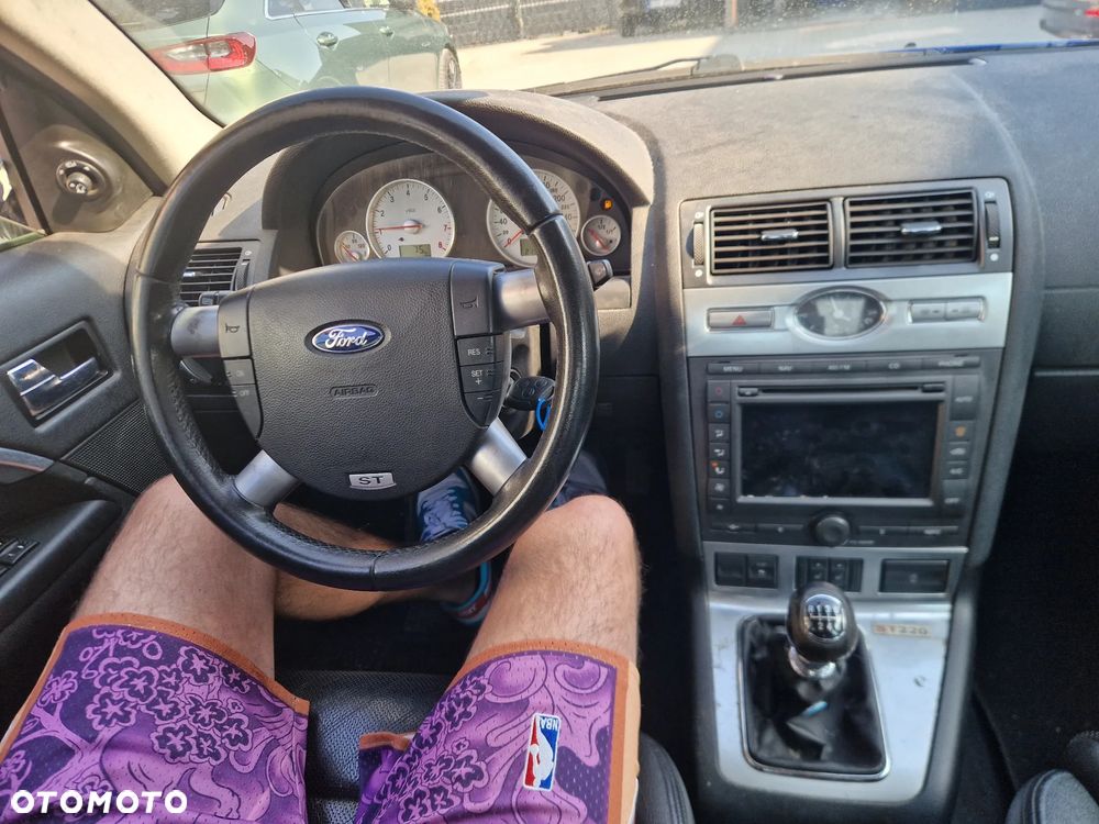 Ford Mondeo 3.0 V6 ST 220 - 5