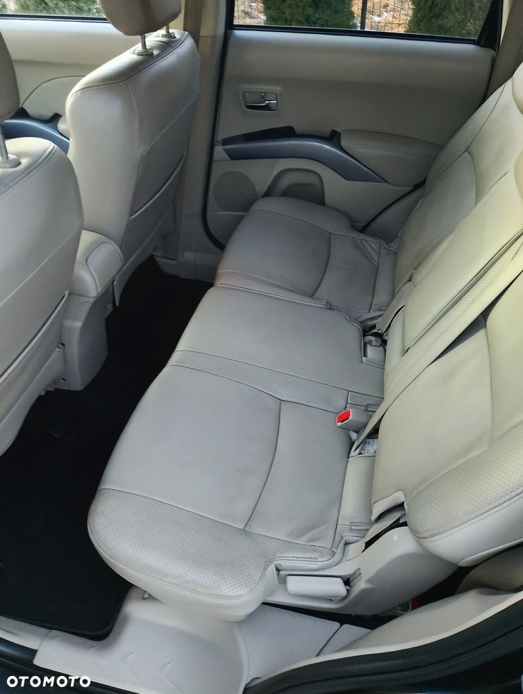 Mitsubishi Outlander 2.0 DID Intense + SE - 6