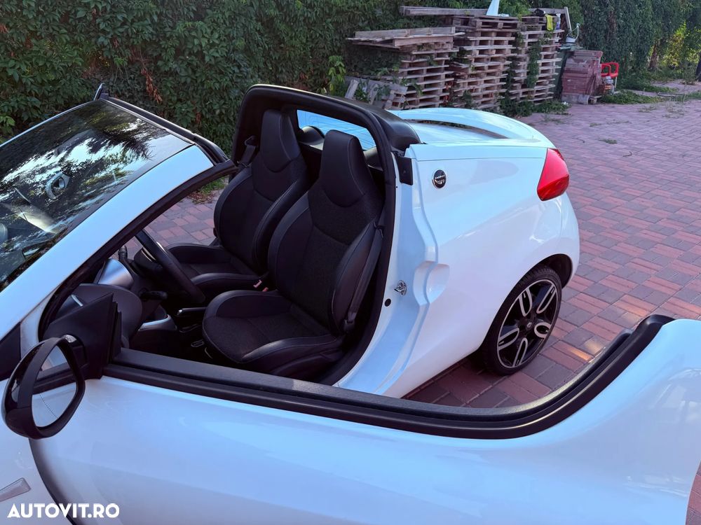 TOYOTA Corolla Cross 2026 — imagine 12