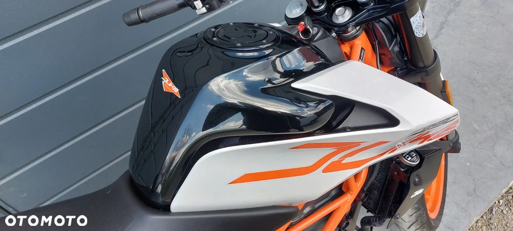 KTM Duke - 32