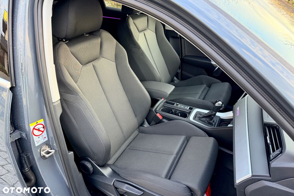 Audi Q3 35 TFSI S tronic - 10