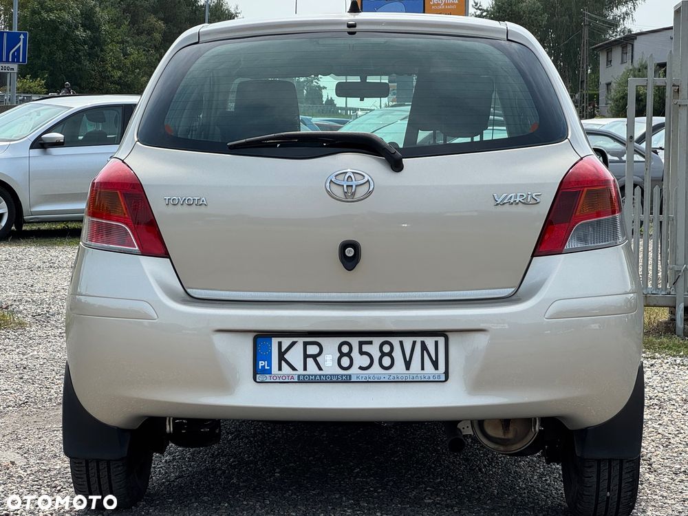 Toyota Yaris 1.33 Sol - 11