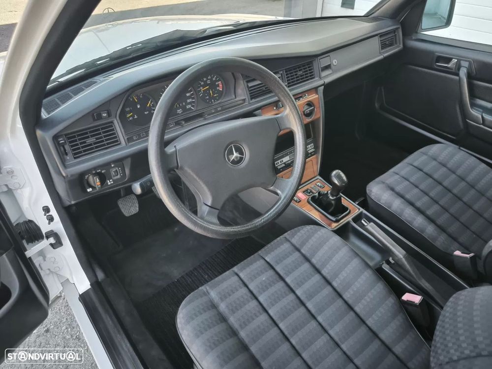 Mercedes-Benz W201 (1982-1993) 190 E 1.8 - 22