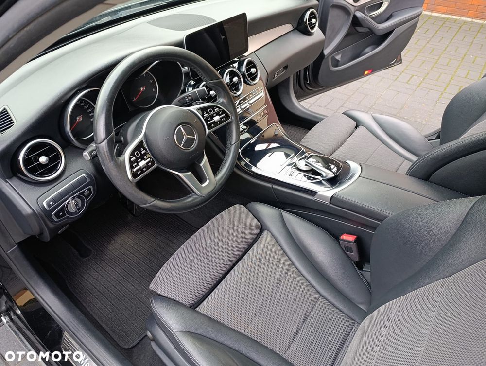 Mercedes-Benz Klasa C 220 d 9G-TRONIC - 20