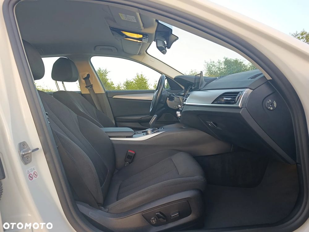 BMW Seria 5 520d - 16