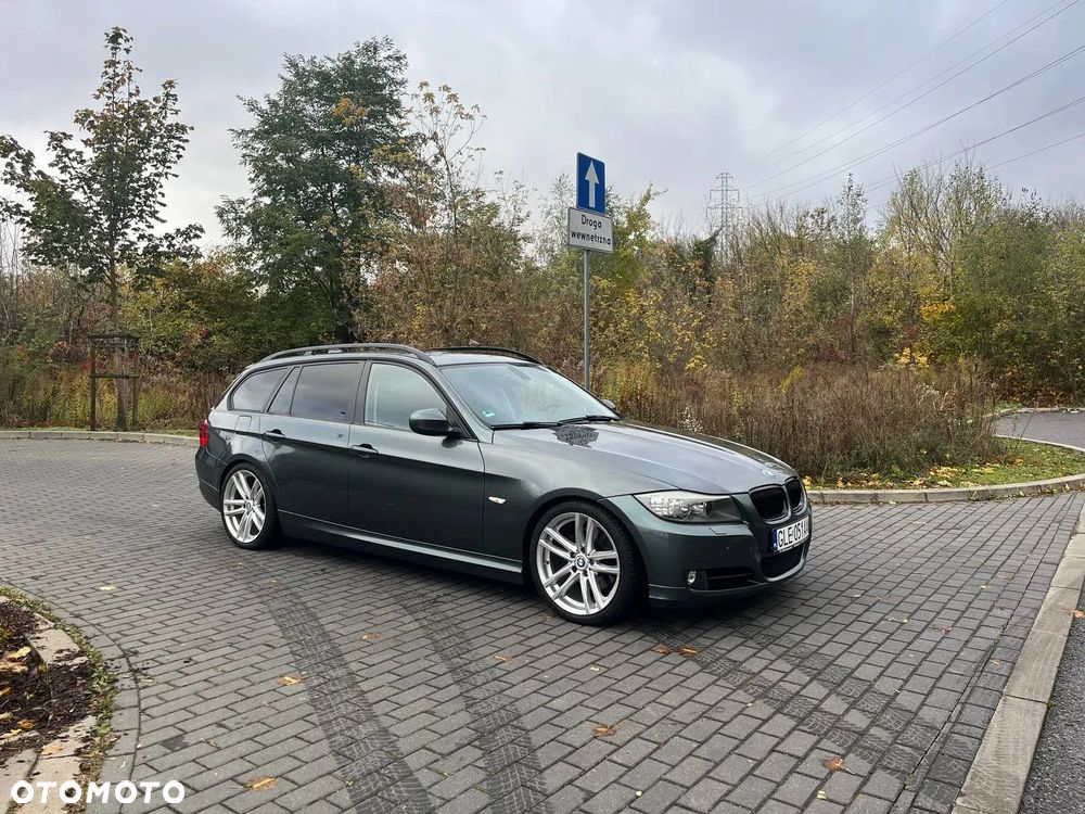 BMW Seria 3 320d DPF Touring - 2