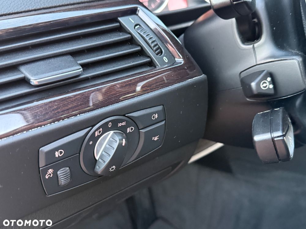 BMW Seria 5 535d Edition Sport - 30