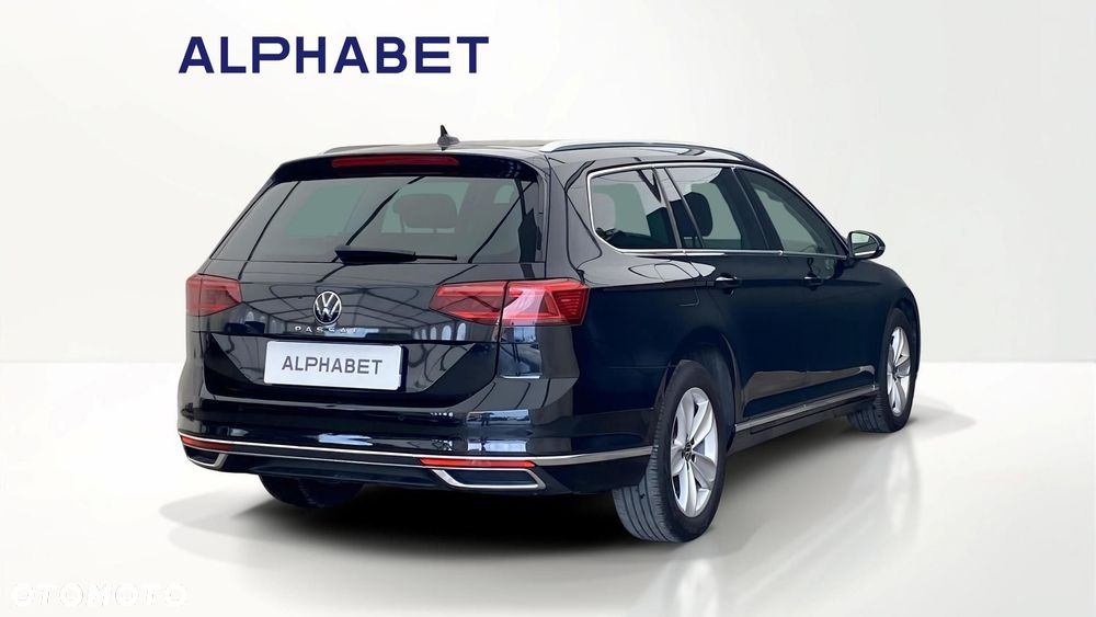 Volkswagen Passat - 5