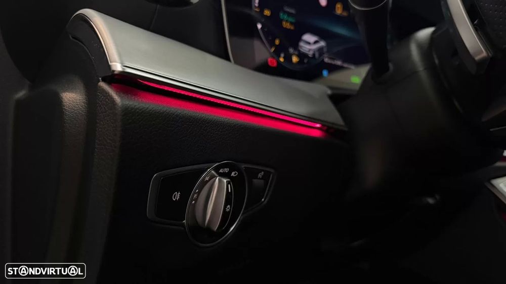 Mercedes-Benz E 300 e AMG Line - 25