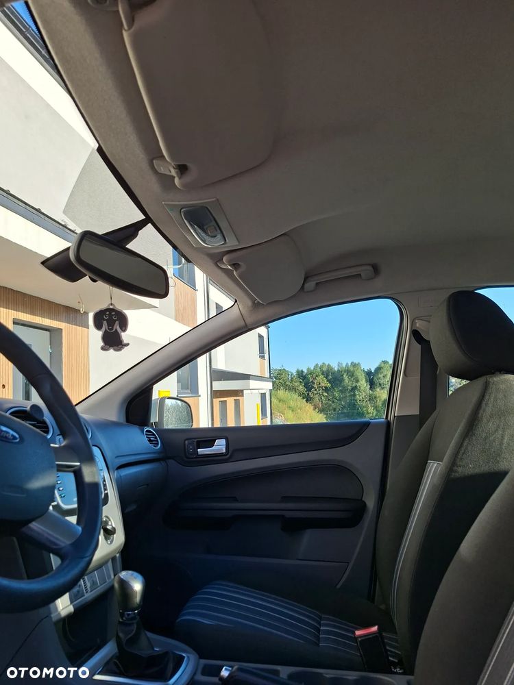 Ford Focus 1.6 Ambiente - 15