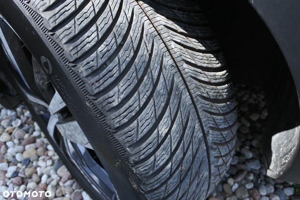 Peugeot 5008 PureTech 130 EAT8 Stop & Start Allure Pack - 34