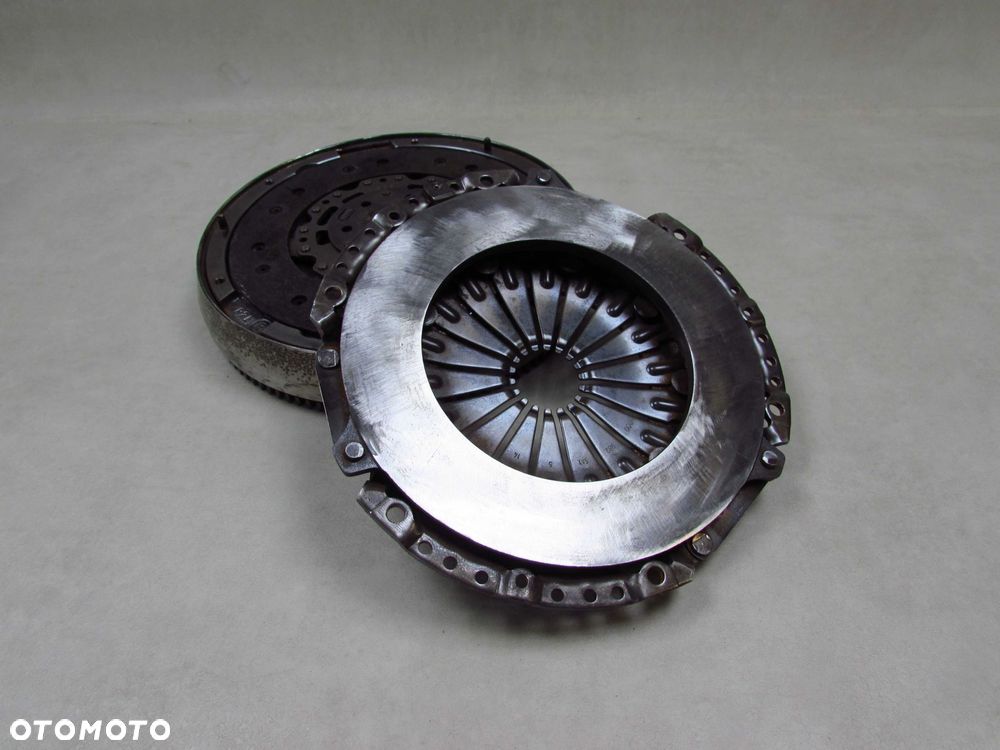 VOLVO PEUGEOT 1.6 D2 E-HDI SPRZEGLO KOLO DWUMASOWE TARCZA 6MM DOCISK 9M51-7550-AA 09- - 6