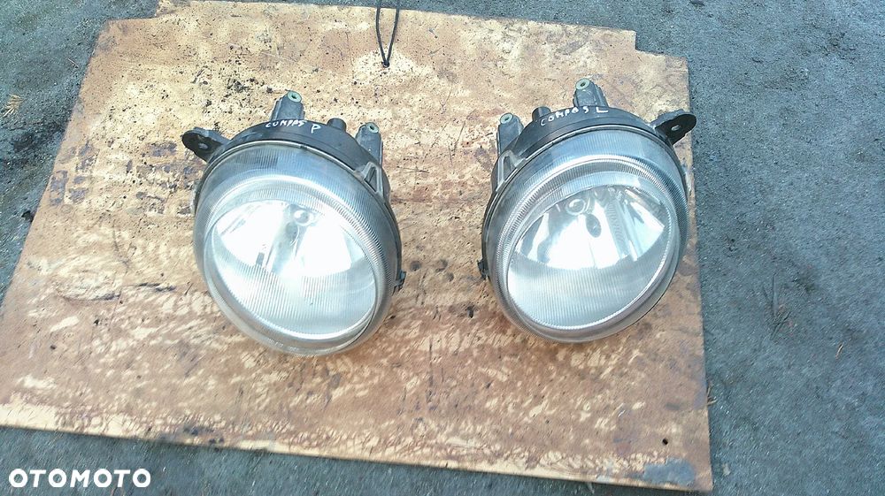 JEEP COMPASS I LAMPA PRZEDNIA  PRAWA - 1