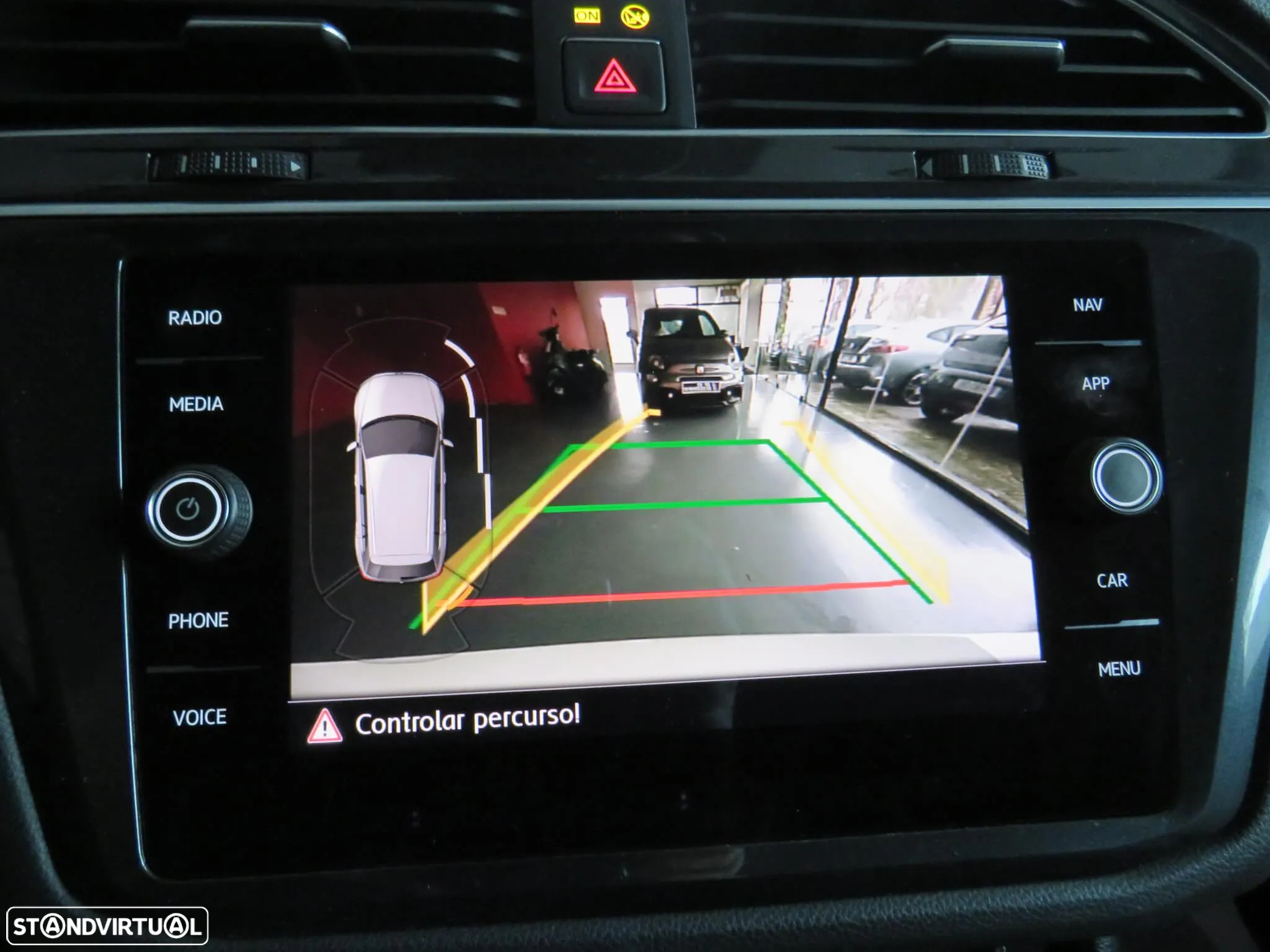 VW Tiguan 2.0 TDI R-Line DSG 4Motion - 33