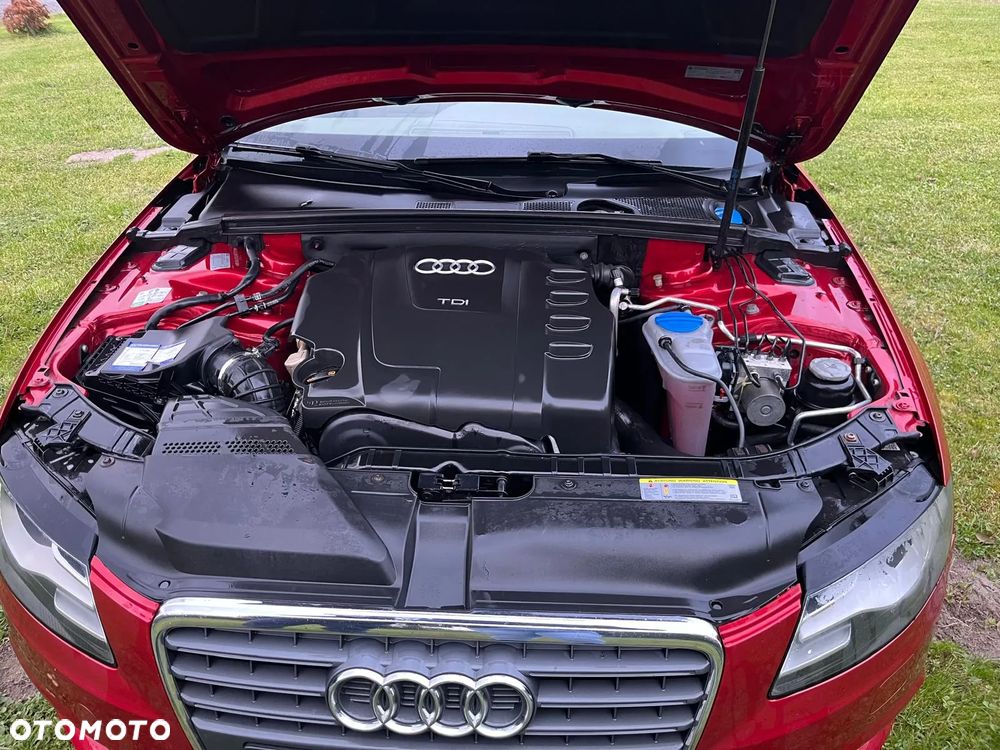 Audi A4 Avant 2.0 TDI Multitronic - 9