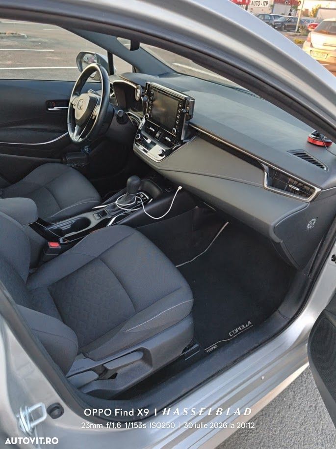Toyota Corolla 1.8 HSD Business - 9
