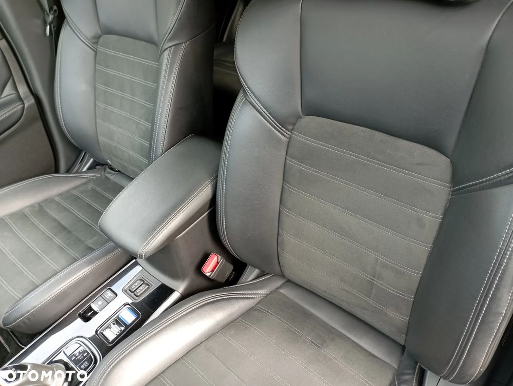 Mitsubishi Outlander Instyle - 4