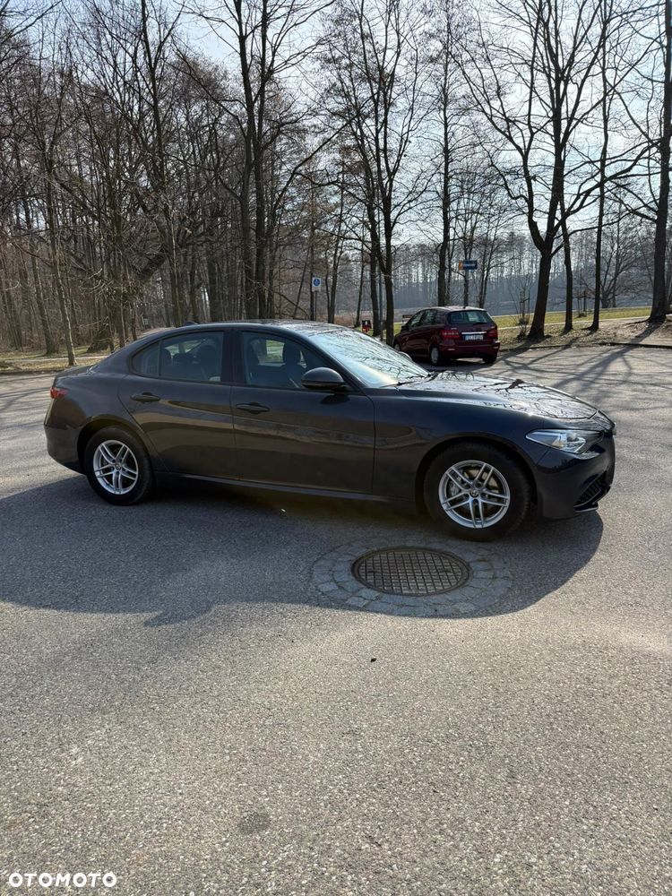 Alfa Romeo Giulia - 6