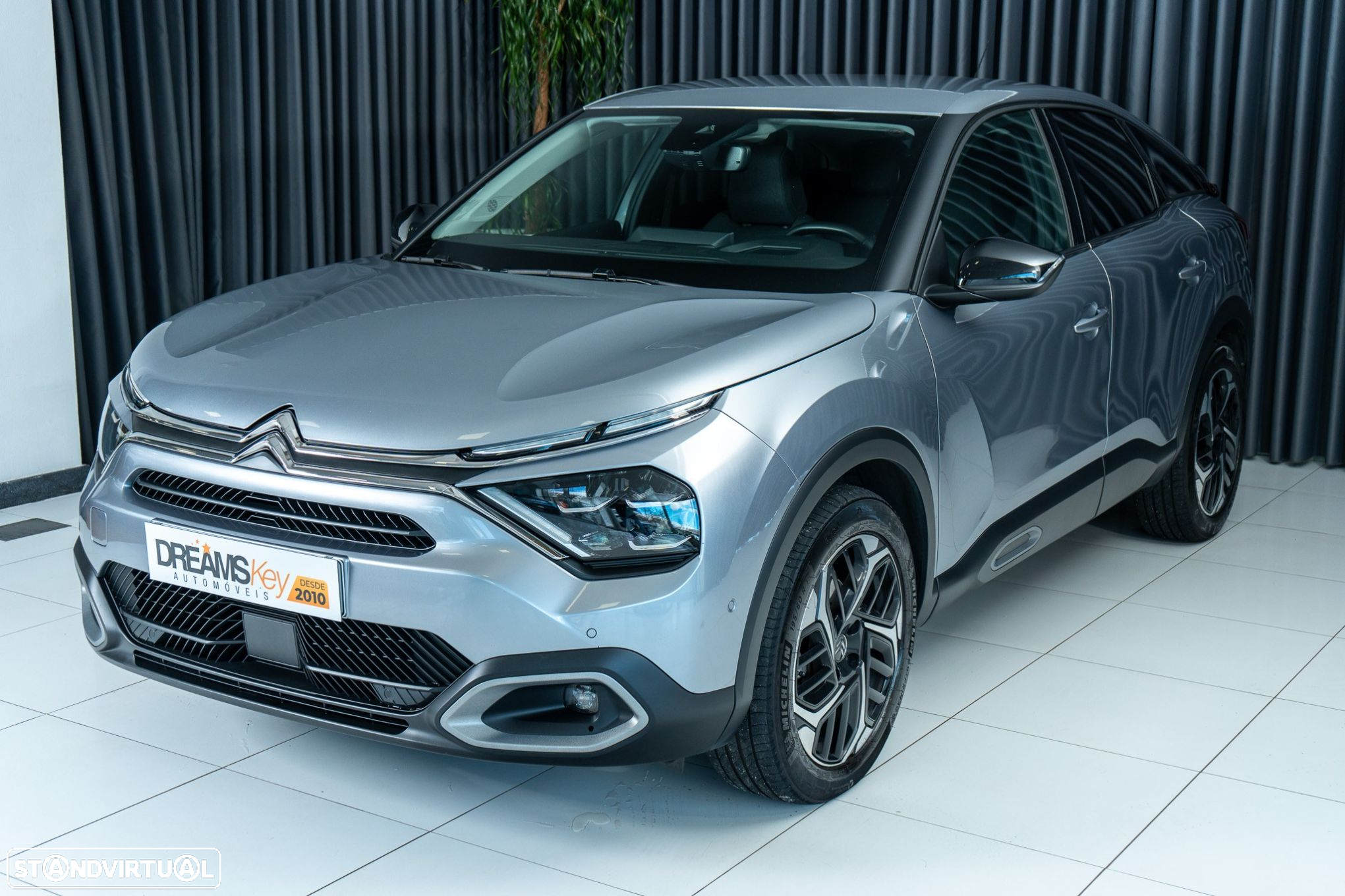 Citroën C4 1.2 PureTech Shine - 6