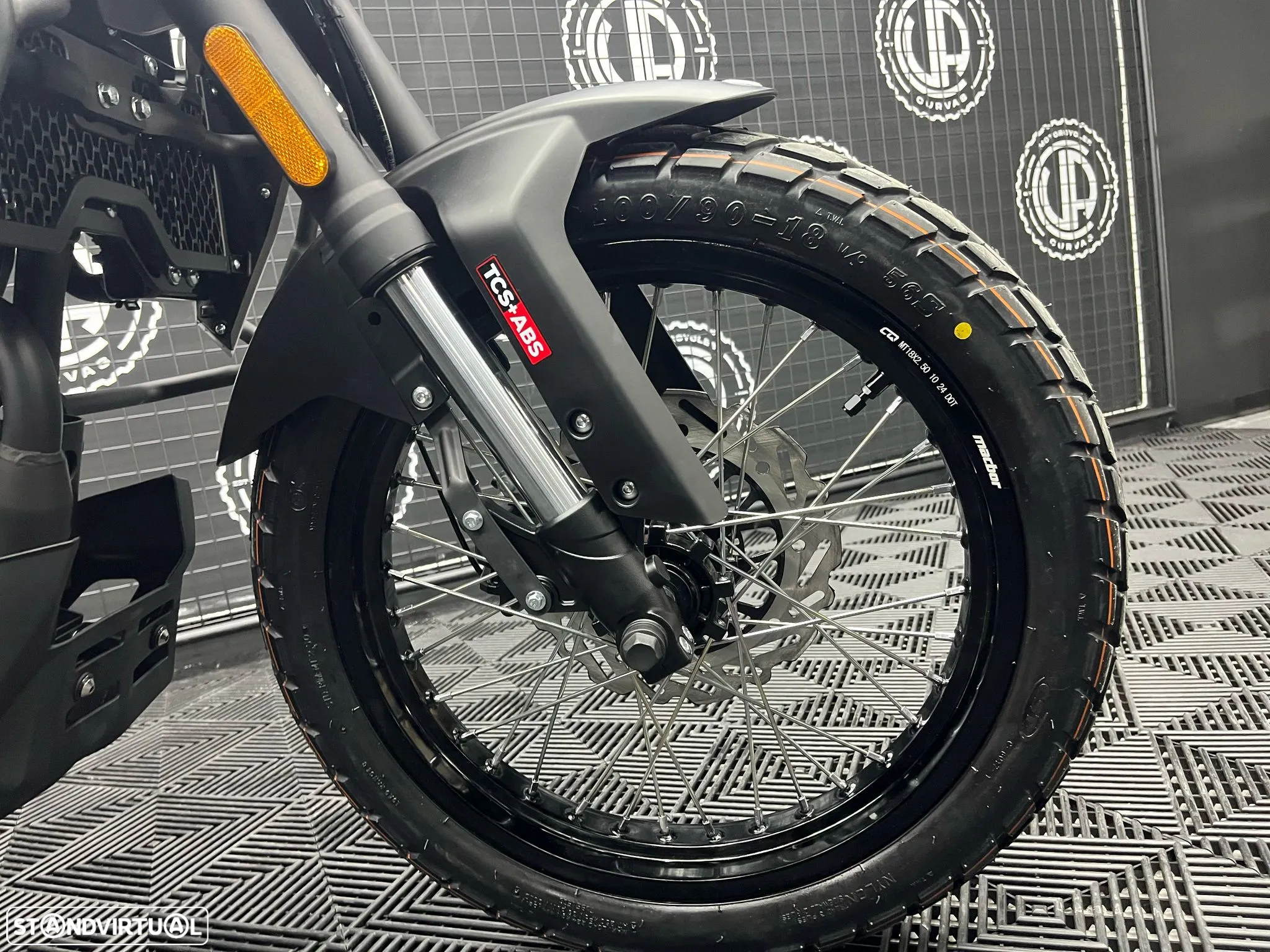 Macbor Montana XR1 125 - 10