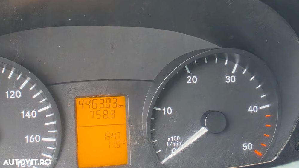Mercedes-Benz Sprinter - 9