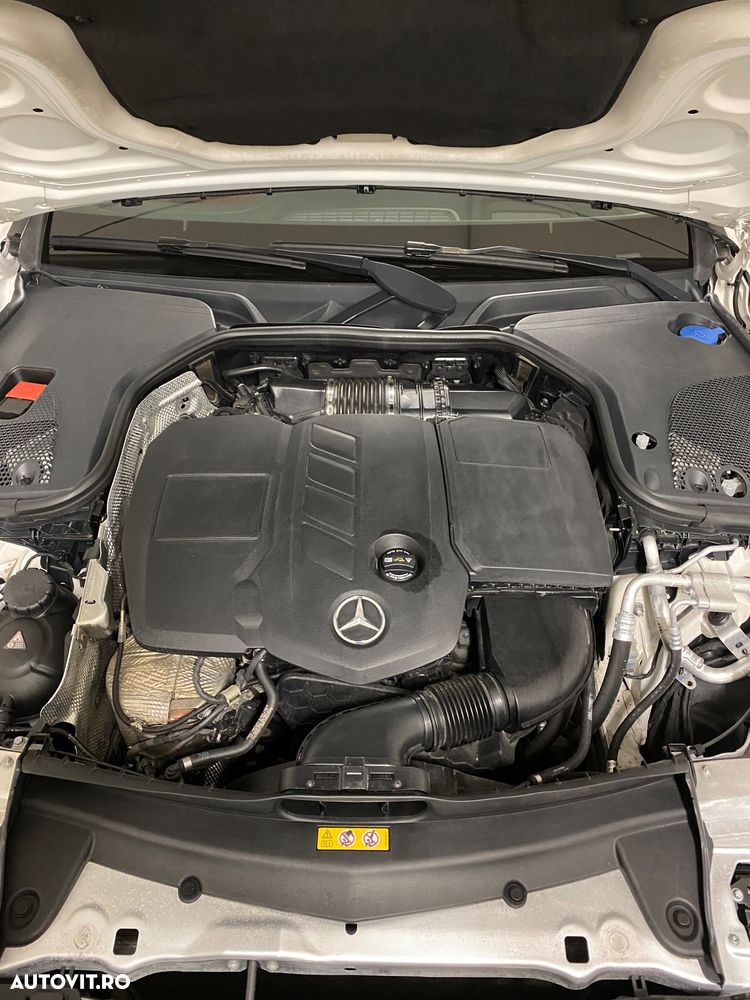 Mercedes-Benz E 220 d 4MATIC - 22