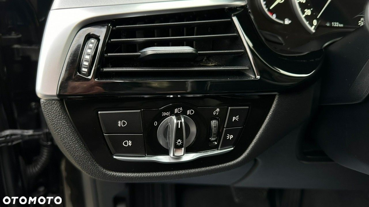 BMW Seria 5 - 23