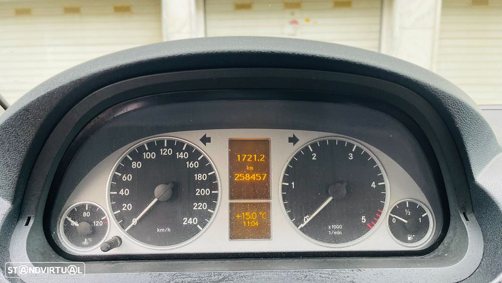 Mercedes-Benz B 180 CDI - 17