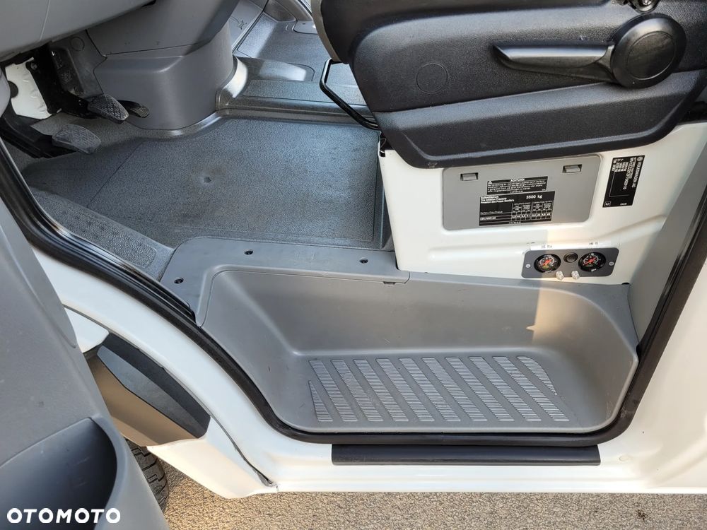 Volkswagen Crafter - 30