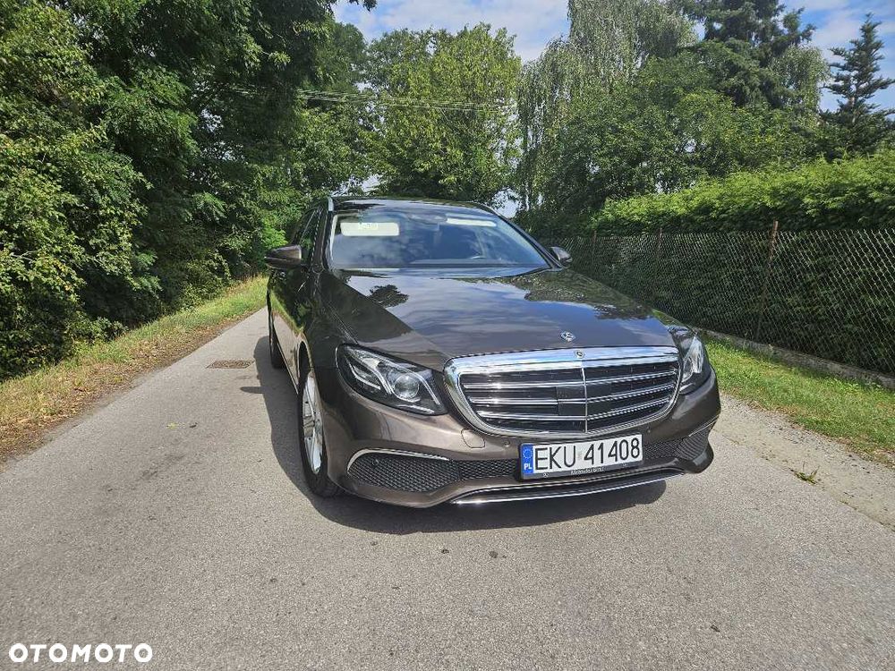 Mercedes-Benz Klasa E 220 d 9G-TRONIC Exclusive - 7