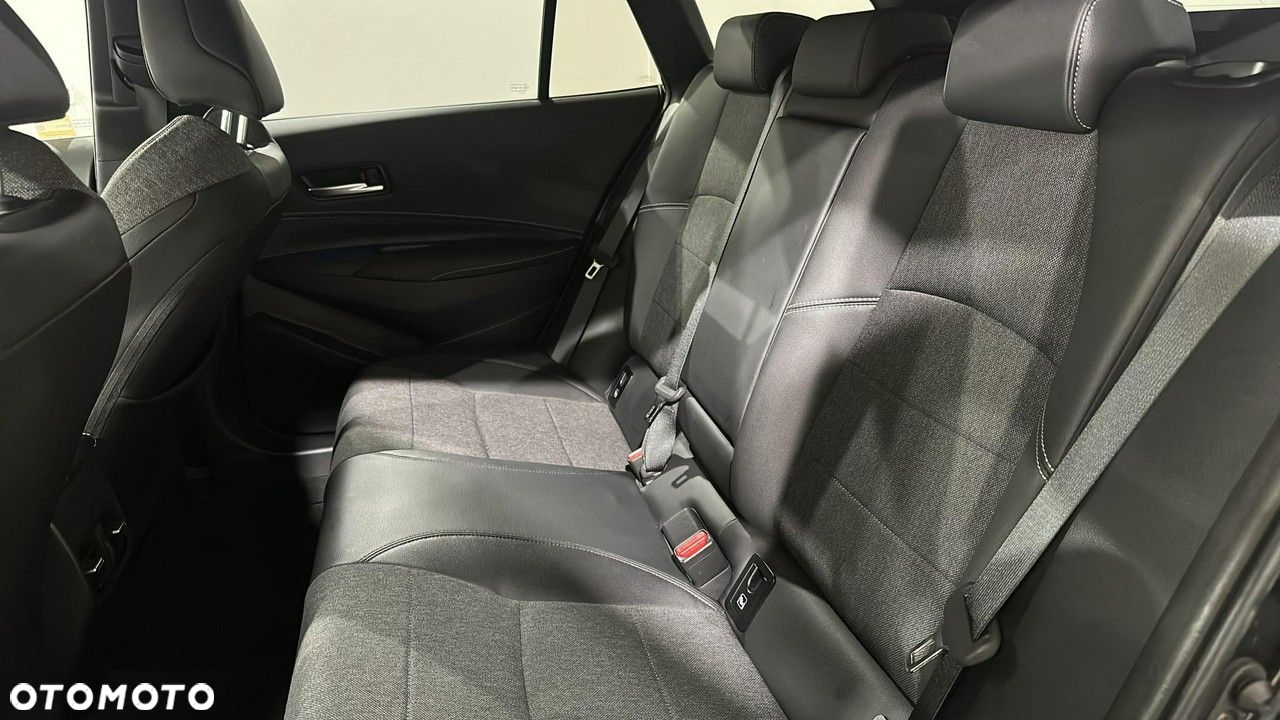 Toyota Corolla - 14