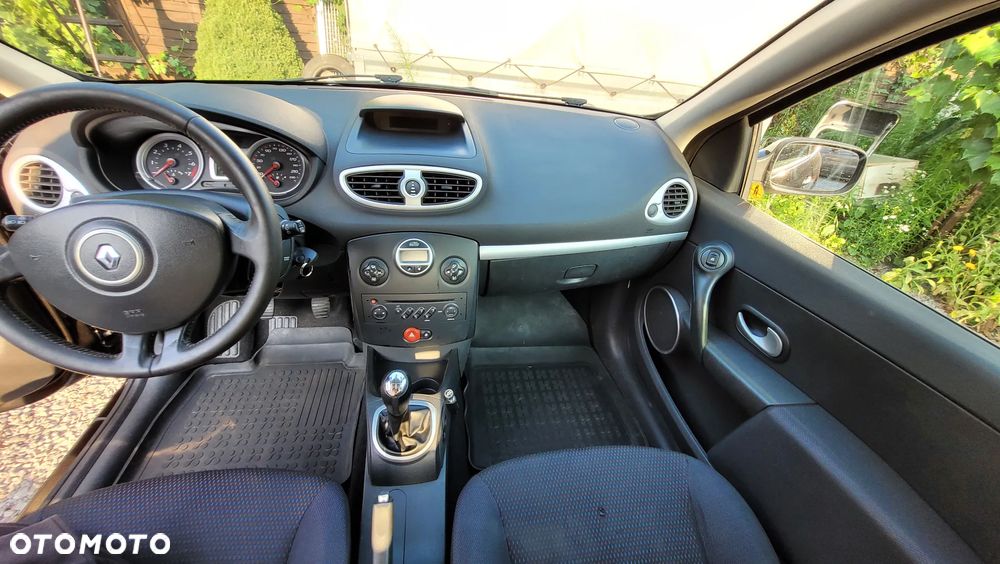 Renault Clio 1.2 TCE Alize - 29