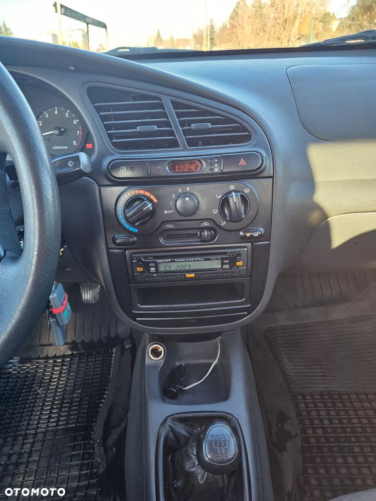 Daewoo Lanos 1.6 SX - 13