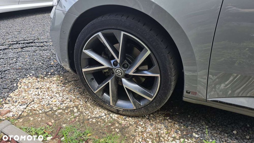 Skoda Superb 2.0 TDI SCR 4x4 Sportline DSG - 10