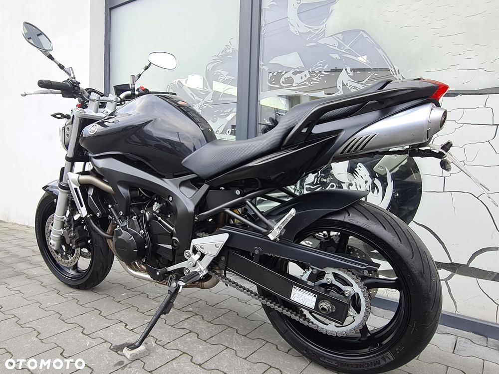 Yamaha FZ6 - 18