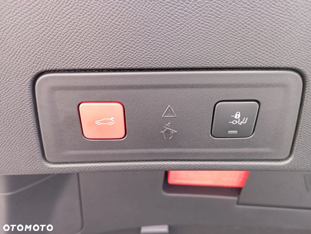 Peugeot 508 PureTech PHEV 180 GT S&S e-EAT8 - 32
