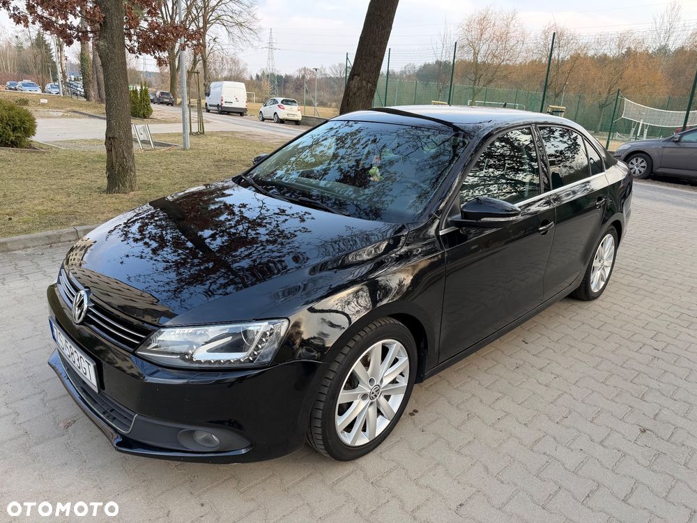 Volkswagen Jetta - 5