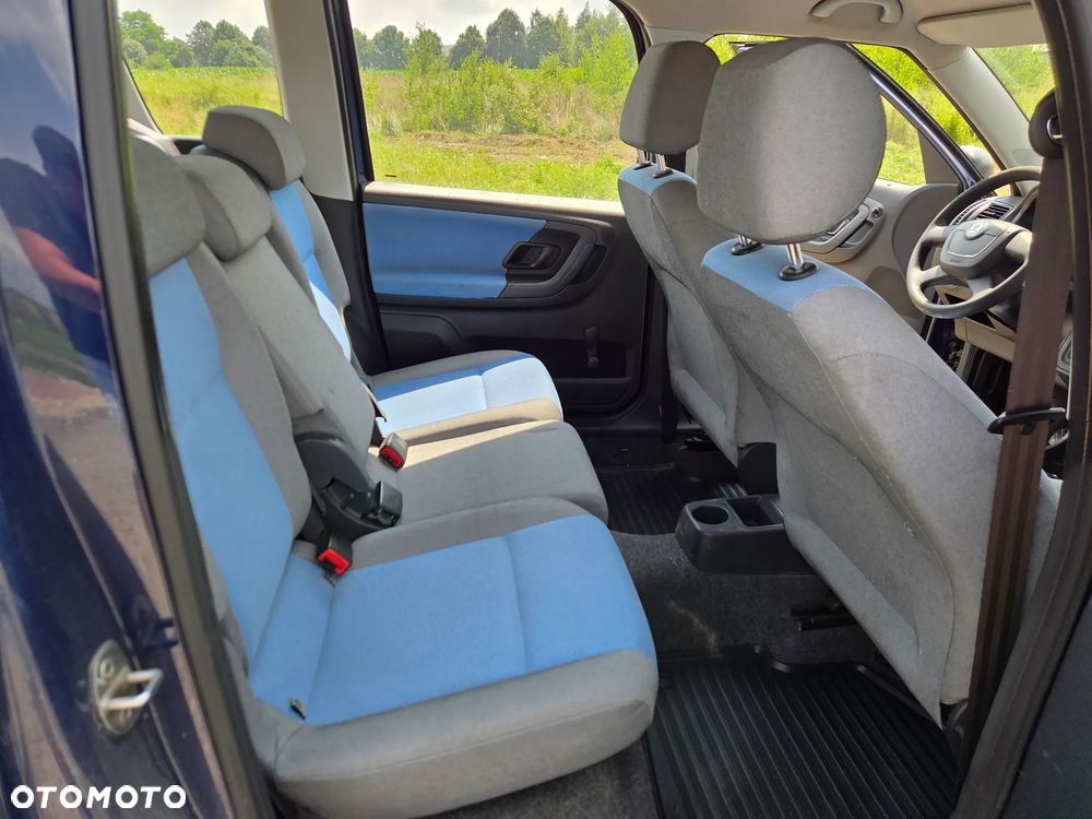 Skoda Roomster 1.2 TSI FAMILY - 12