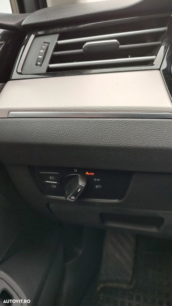 Volkswagen Passat 2.0 TDI (BlueMotion Technology) DSG Highline - 9