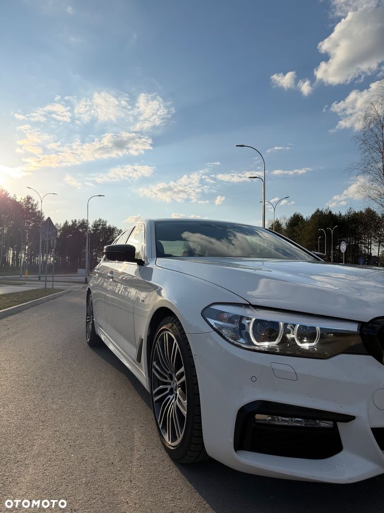 BMW Seria 5 520d xDrive - 4